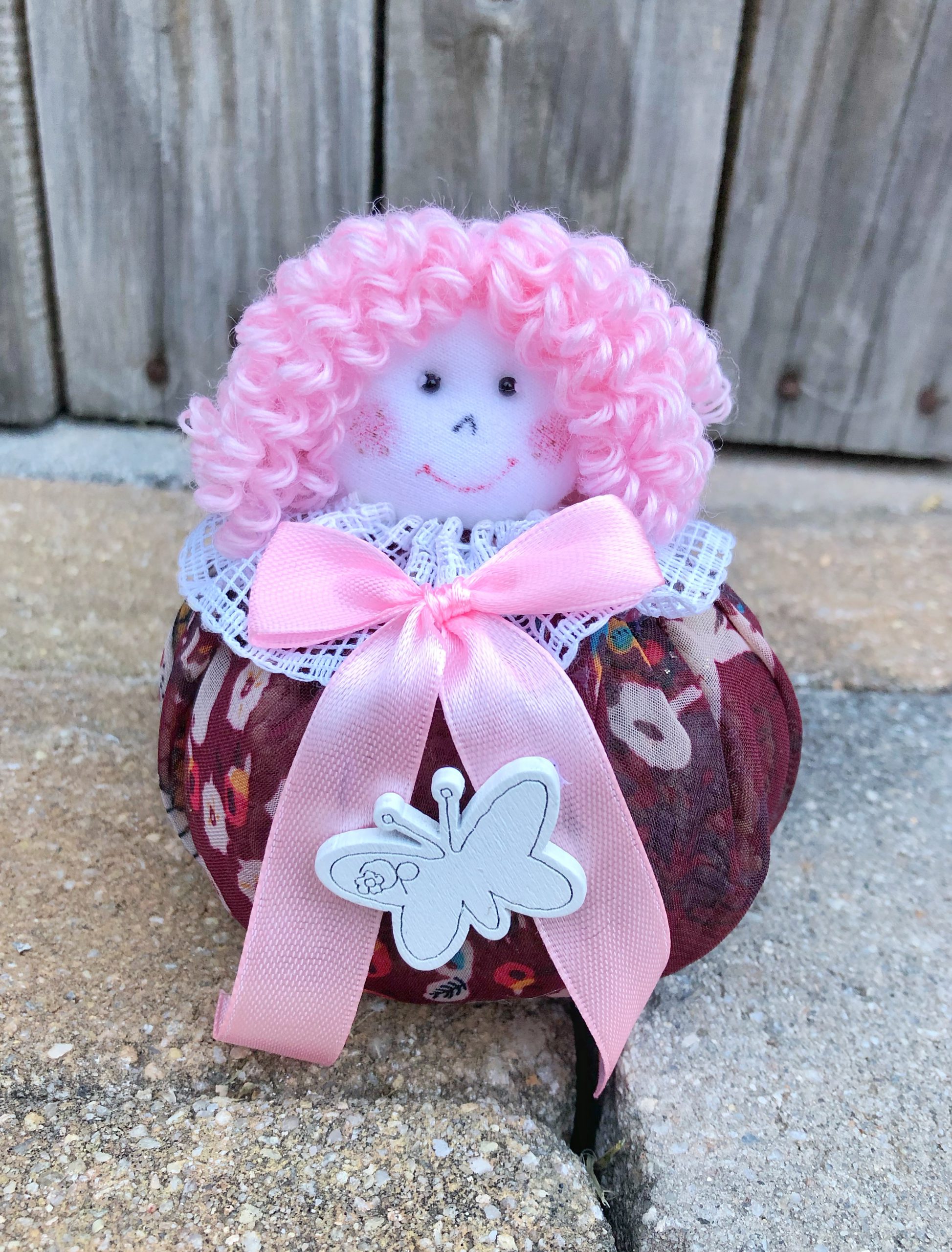 Dišeča punčka-bordo